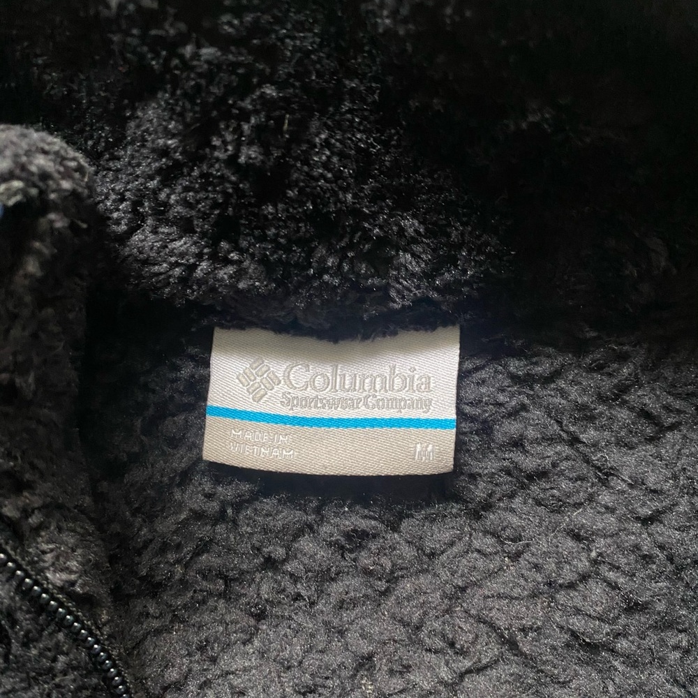 Columbia size medium zip up